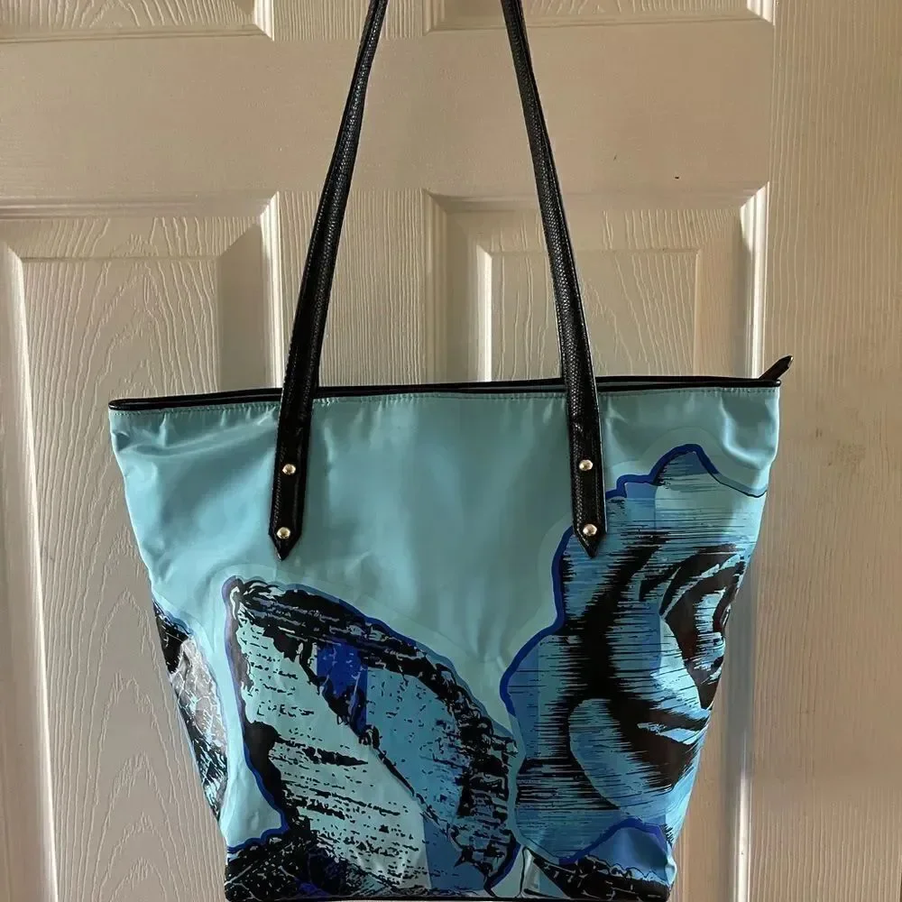 Vera Bradley blue Havana Rose Medium poly toted with black trim